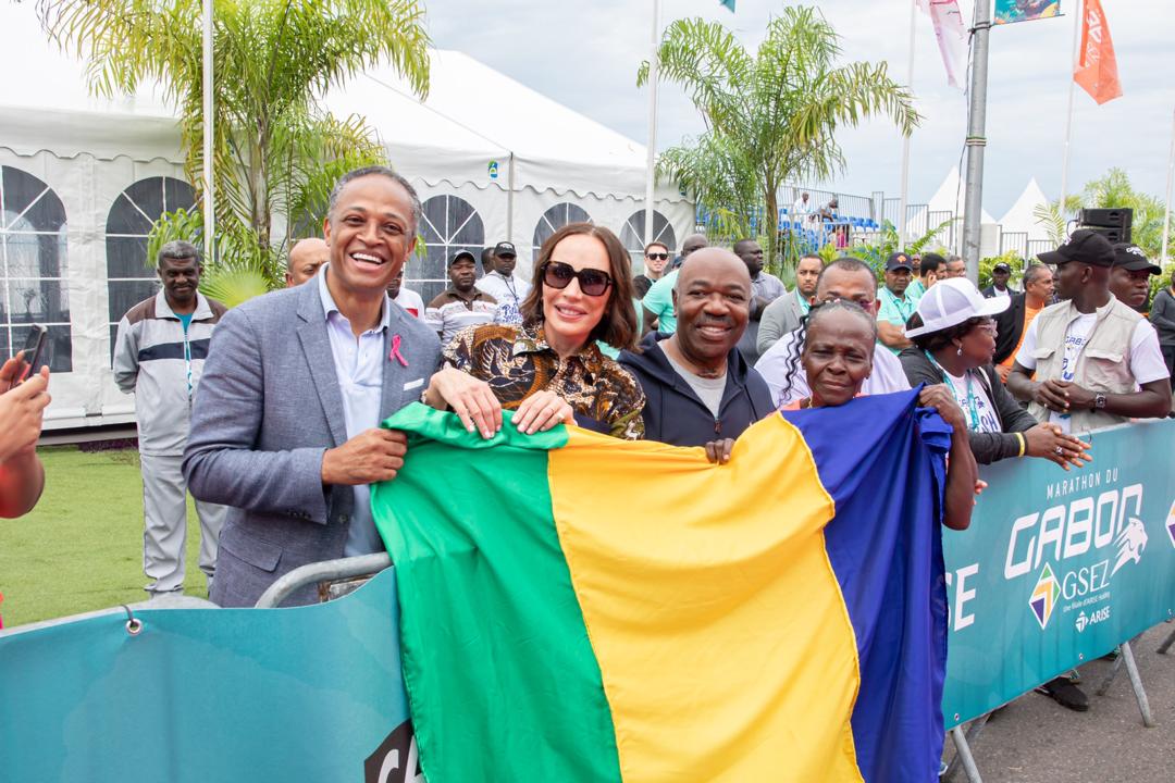 Sport/Marathon féminin: Ali Bongo et son épouse supporters No1 de l’événement