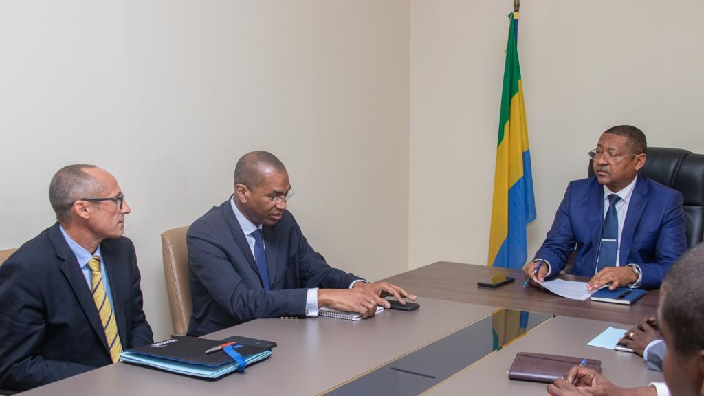 Gabon/Jean Marie Ogandaga le ministre Gabonais de l’économie recadre Bolloré